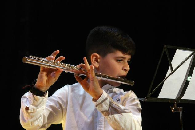 Fotos: Concierto de Navidad de la Escuela Municipal de Música