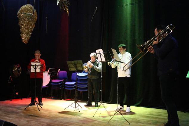 Fotos: Concierto de Navidad de la Escuela Municipal de Música