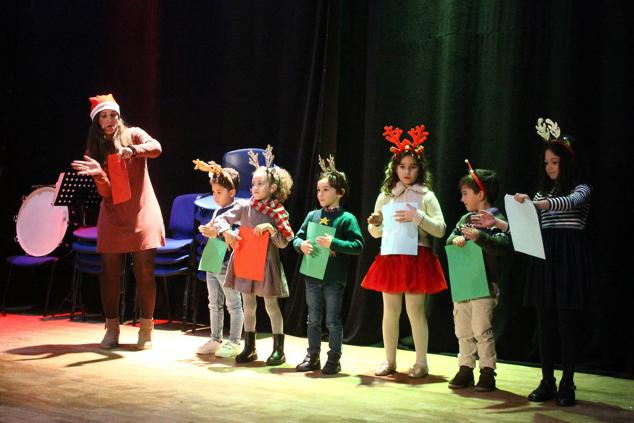 Fotos: Concierto de Navidad de la Escuela Municipal de Música