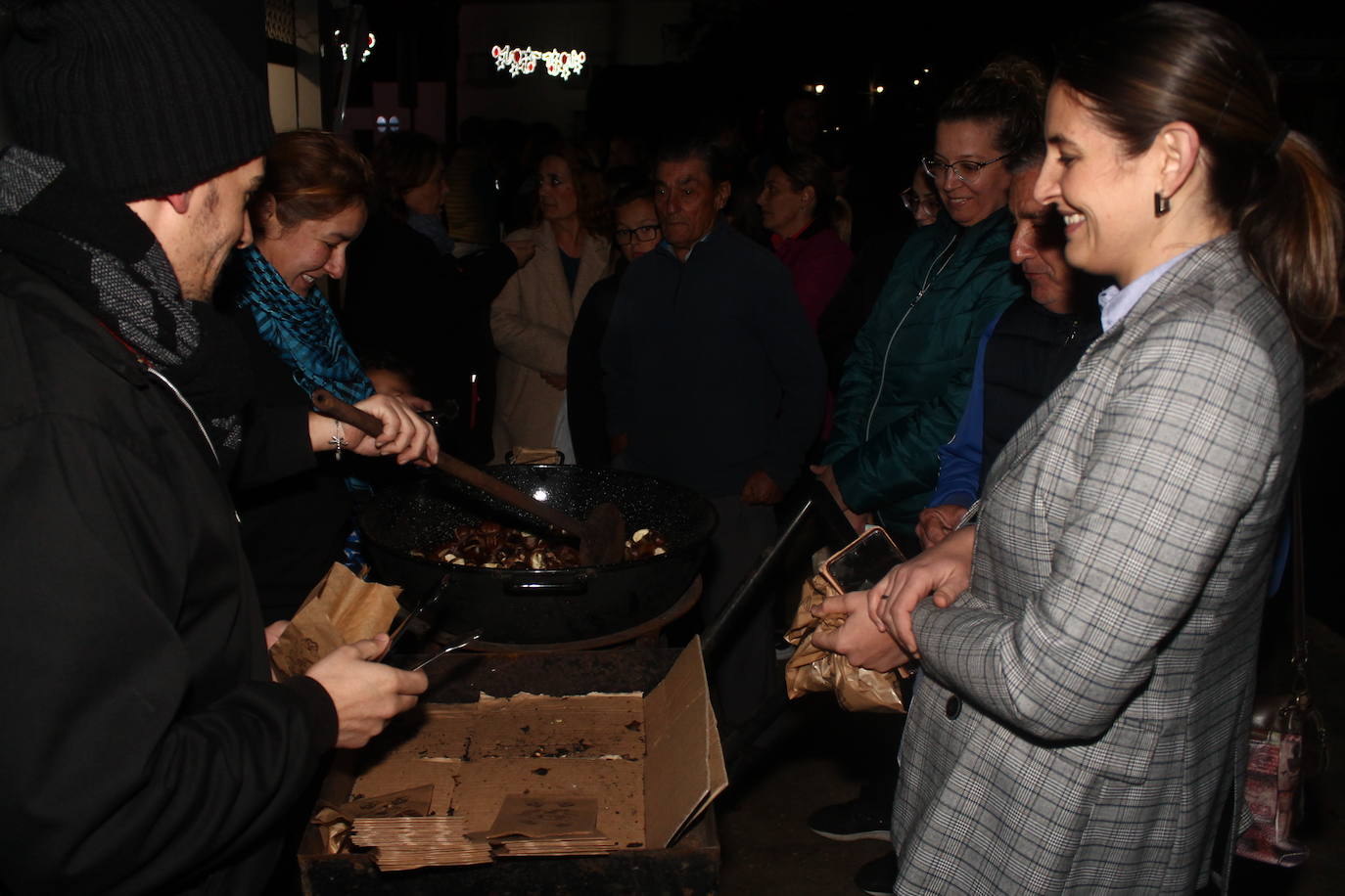 Fotos: Castañas Asadas e hinchables en &#039;Adoro el shopping local&#039;