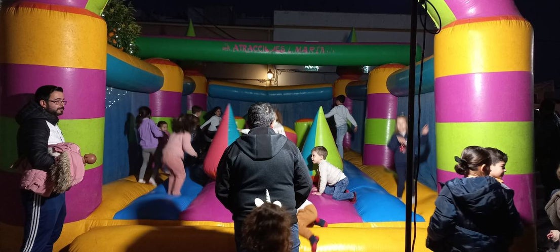 Fotos: Castañas Asadas e hinchables en 'Adoro el shopping local'