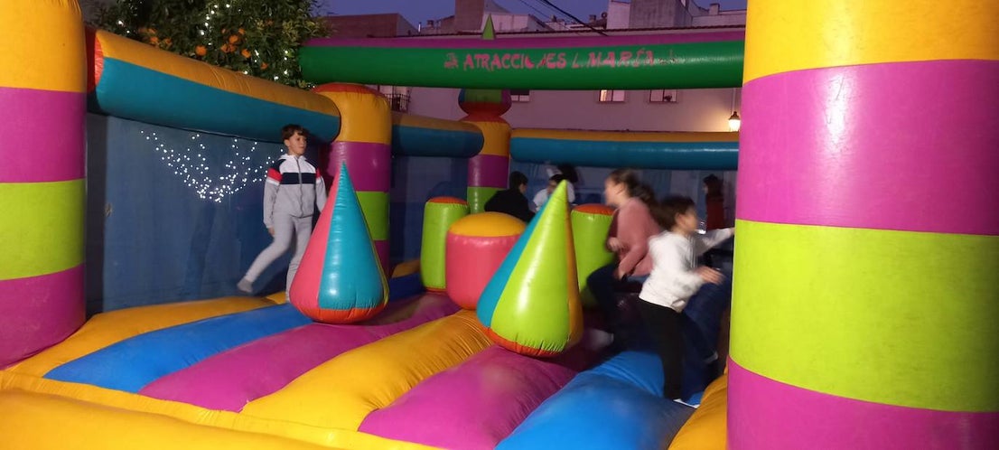 Fotos: Castañas Asadas e hinchables en 'Adoro el shopping local'