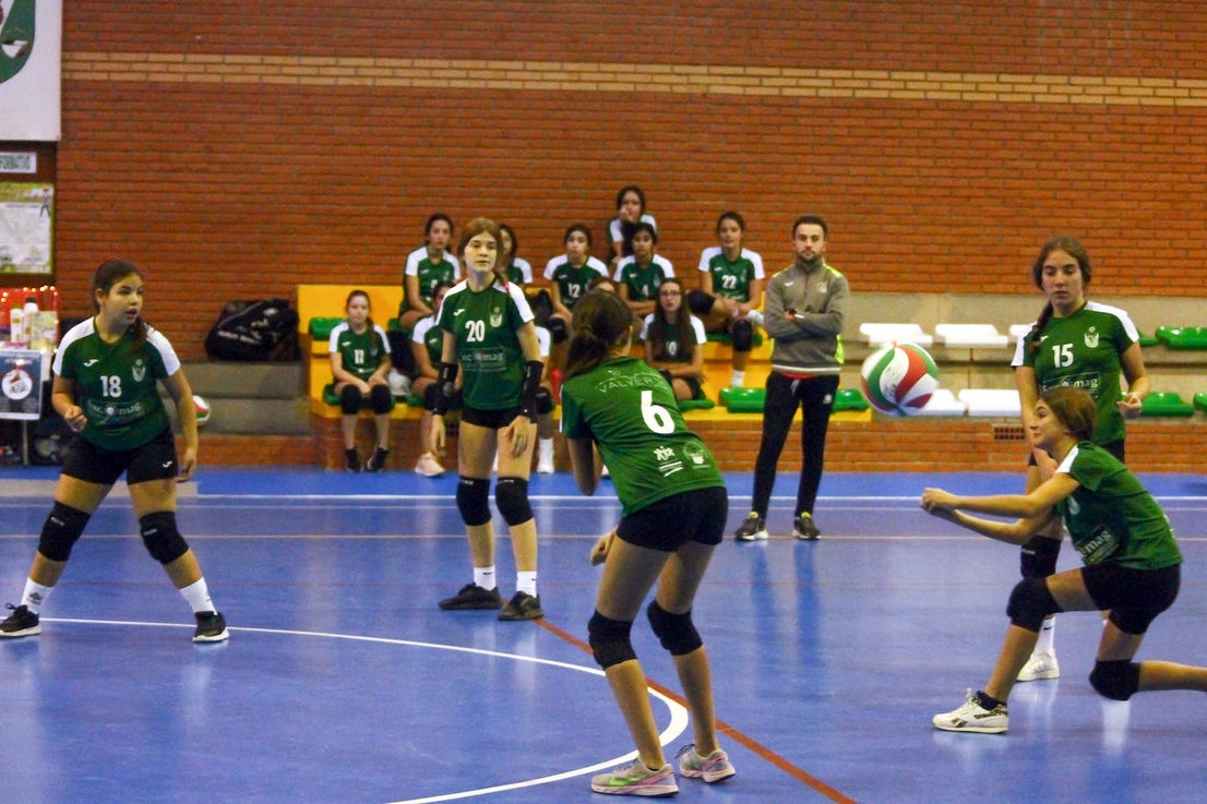 Fotos: Voleibol Infantil Valverde - Villanueva del Fresno