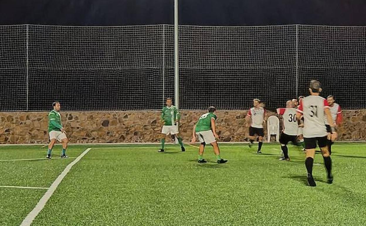 Liga Leyendas: Los Veteranos finalizan el año en segunda posición tras ganar por ¡9 – 1!