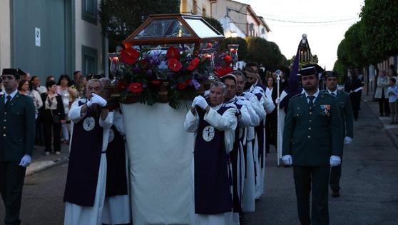 El Santo Entierro recorre las calles valverdeñas