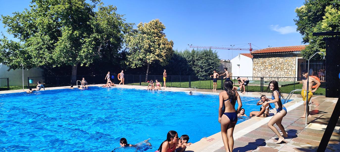 Apertura de la piscina municipal