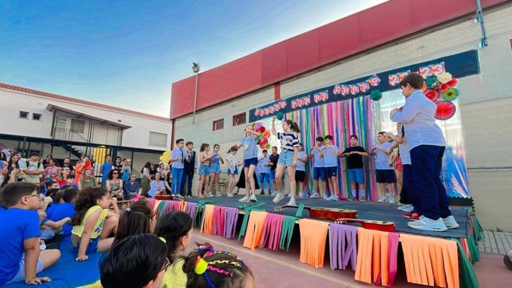Graduaciones del Colegio &#039;Cristo Crucificado&#039;