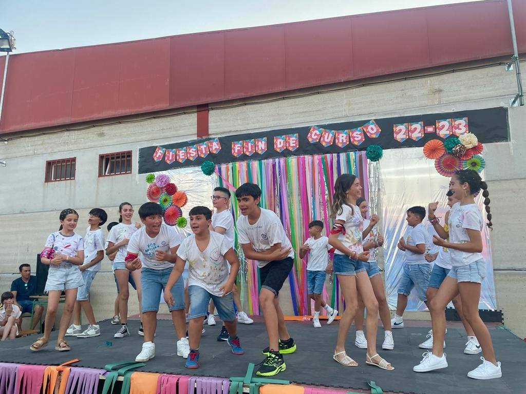 Graduaciones del Colegio 'Cristo Crucificado'