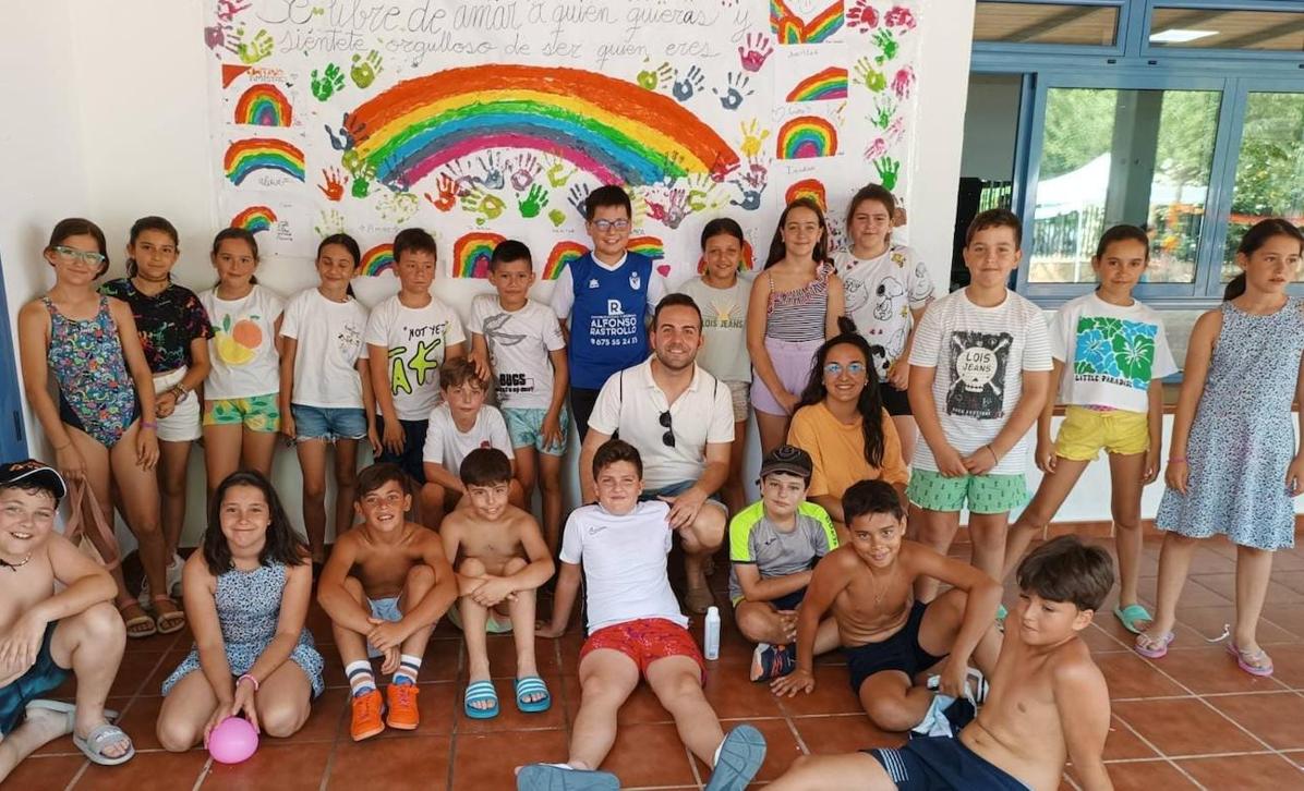 El Campamento 'La Tribu' muestra su apoyo al colectivo LGTBI