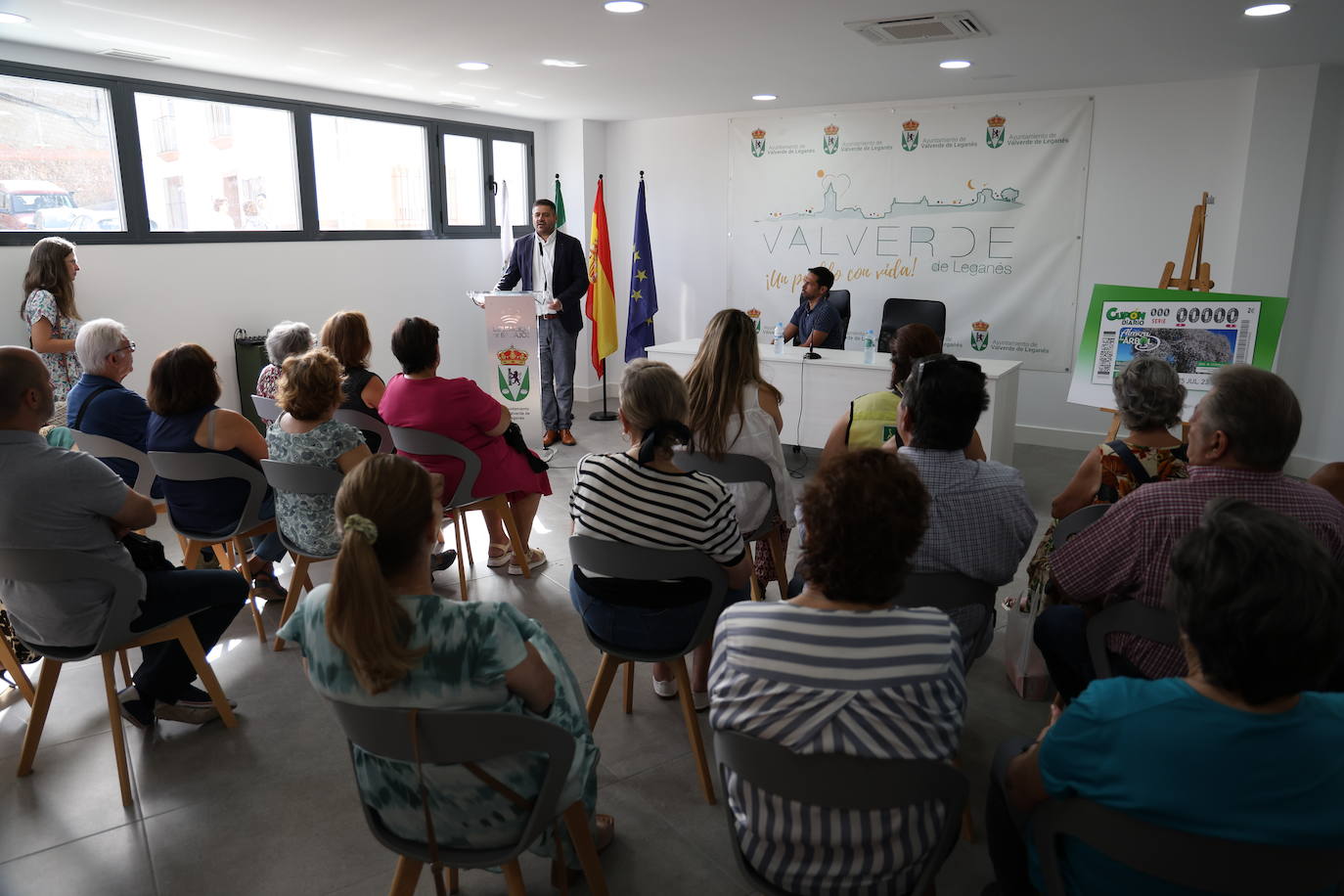 Presentación del Cupón con el Almendro Real