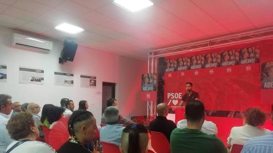 El PSOE celebra su mitin en la Casa del Pueblo