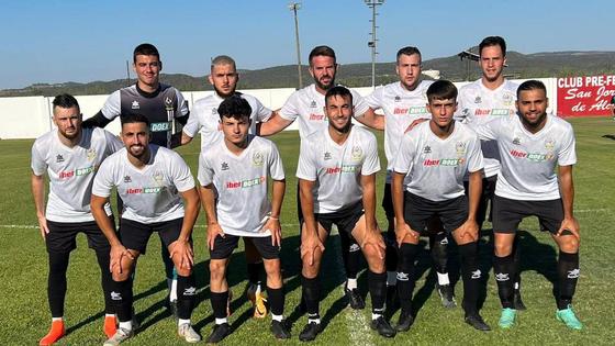 El Racing Valverdeño vence al Flecha Negra y jugará la final del Trofeo Sierra de Alor