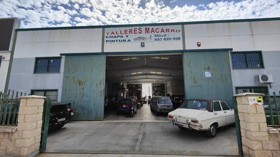 Roban un Audi A6 en una de las naves del Polígono Industrial