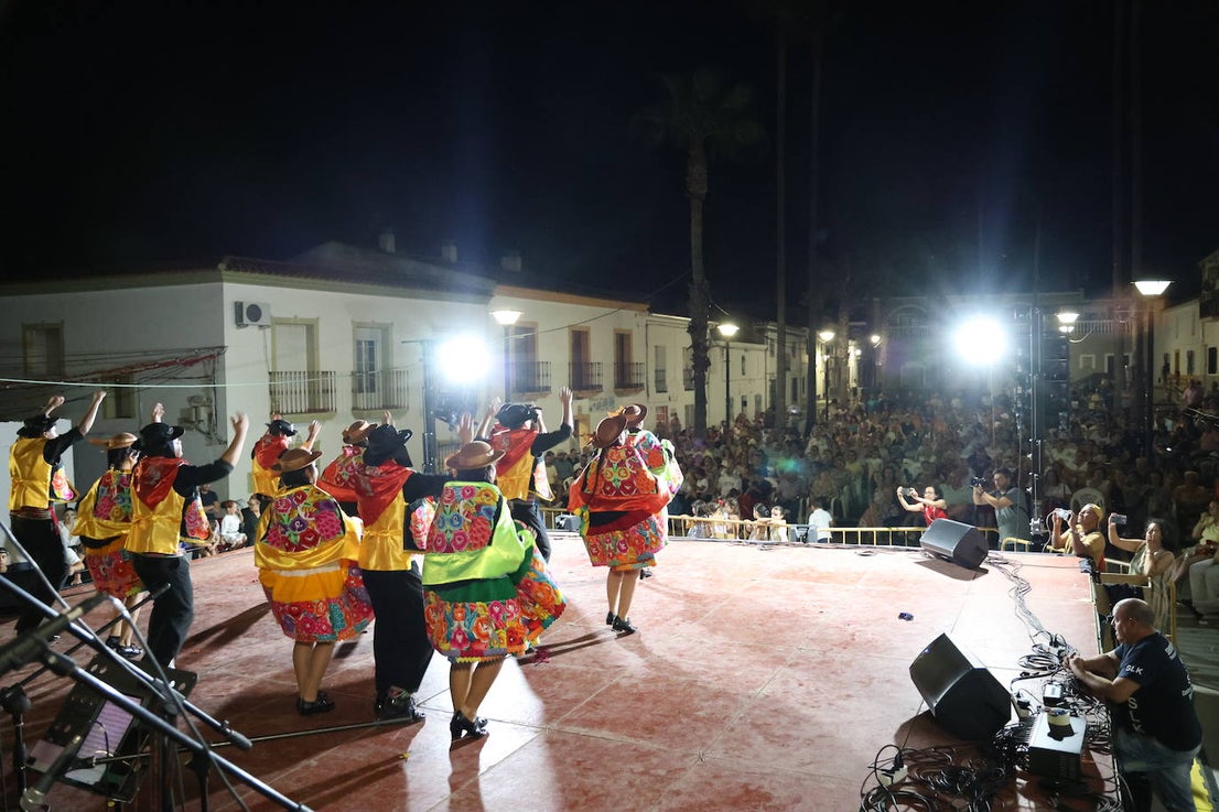 Festival Folklórico Los Pueblos del Mundo (II)