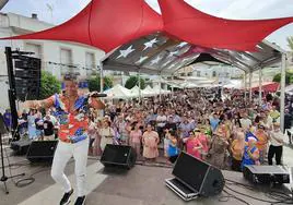 El Taino durante su concierto en Valverde de Leganés