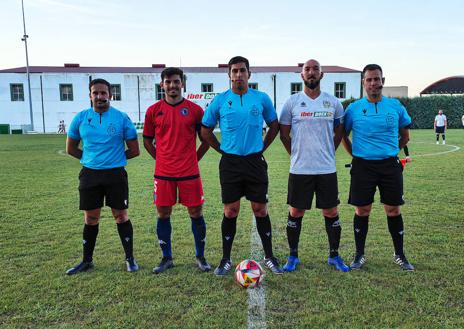 Imagen secundaria 1 - Imágenes del partido