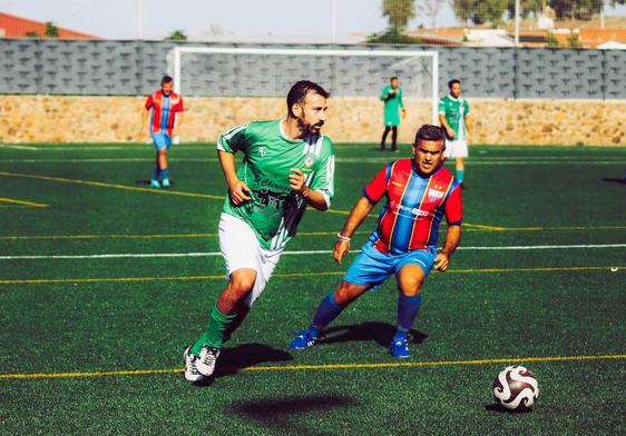 Canuto fue el autor de los dos goles valverdeños