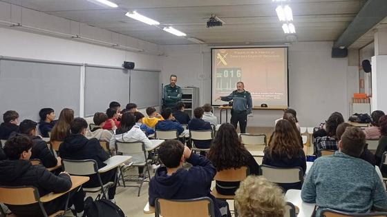 La prevención de la violencia contra la mujer llega a los institutos
