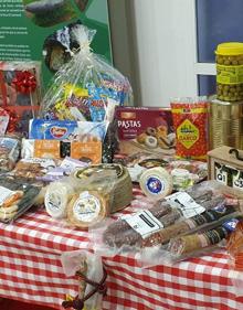 Imagen secundaria 2 - Navidad: Se entregan los premios de la campaña navideña 'Adoro el shopping local'