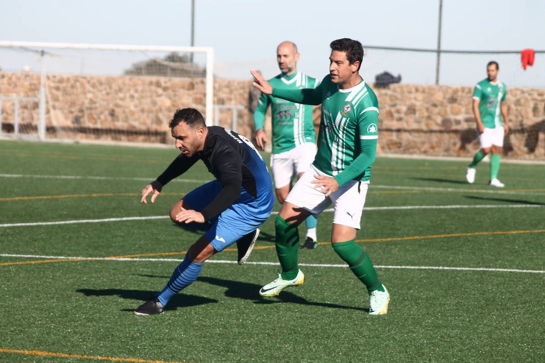 Fotos: Veteranos Valverde - Hermanos Mora