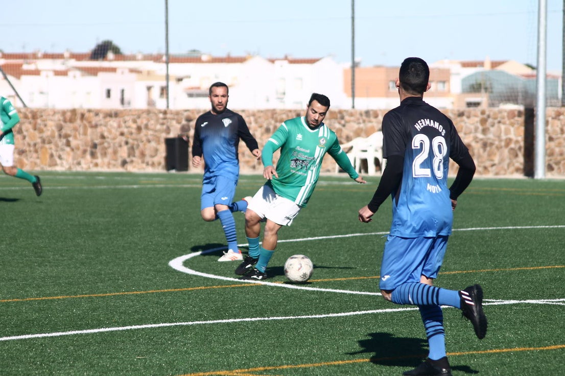 Fotos: Veteranos Valverde - Hermanos Mora