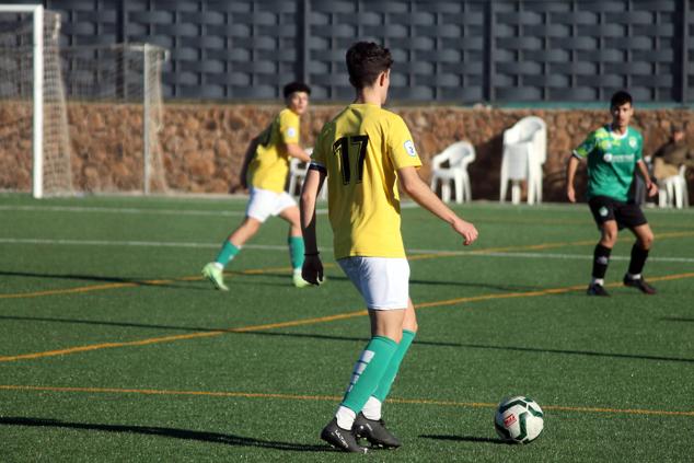 Fotos: Juveniles Racing Valverdeño - Sportextremadura