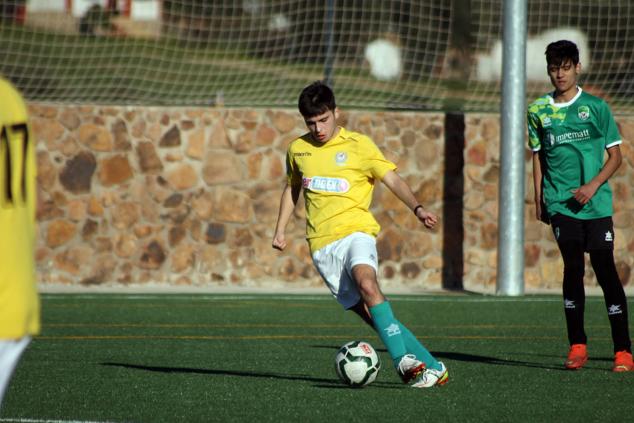 Fotos: Juveniles Racing Valverdeño - Sportextremadura