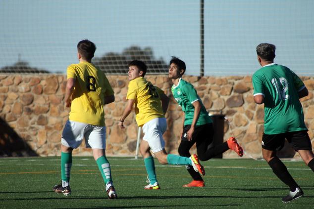 Fotos: Juveniles Racing Valverdeño - Sportextremadura