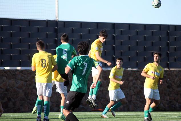 Fotos: Juveniles Racing Valverdeño - Sportextremadura