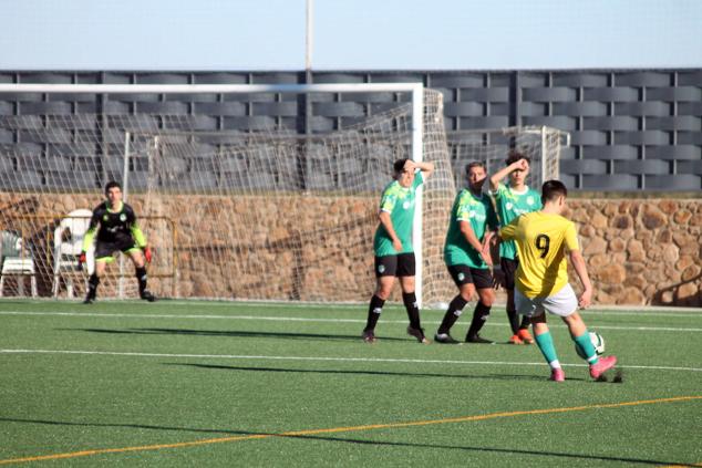 Fotos: Juveniles Racing Valverdeño - Sportextremadura