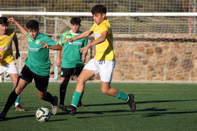 Fotos: Juveniles Racing Valverdeño - Sportextremadura