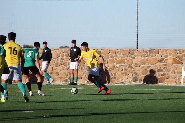 Fotos: Juveniles Racing Valverdeño - Sportextremadura