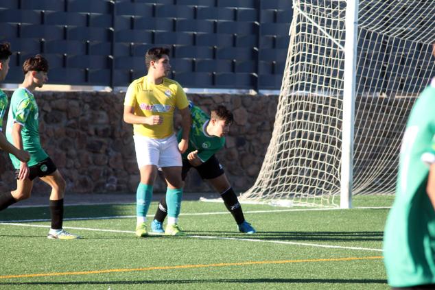 Fotos: Juveniles Racing Valverdeño - Sportextremadura