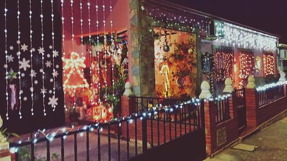 Luis Marín, ganador del concurso de decoración navideña de fachadas, ventanas y balcones