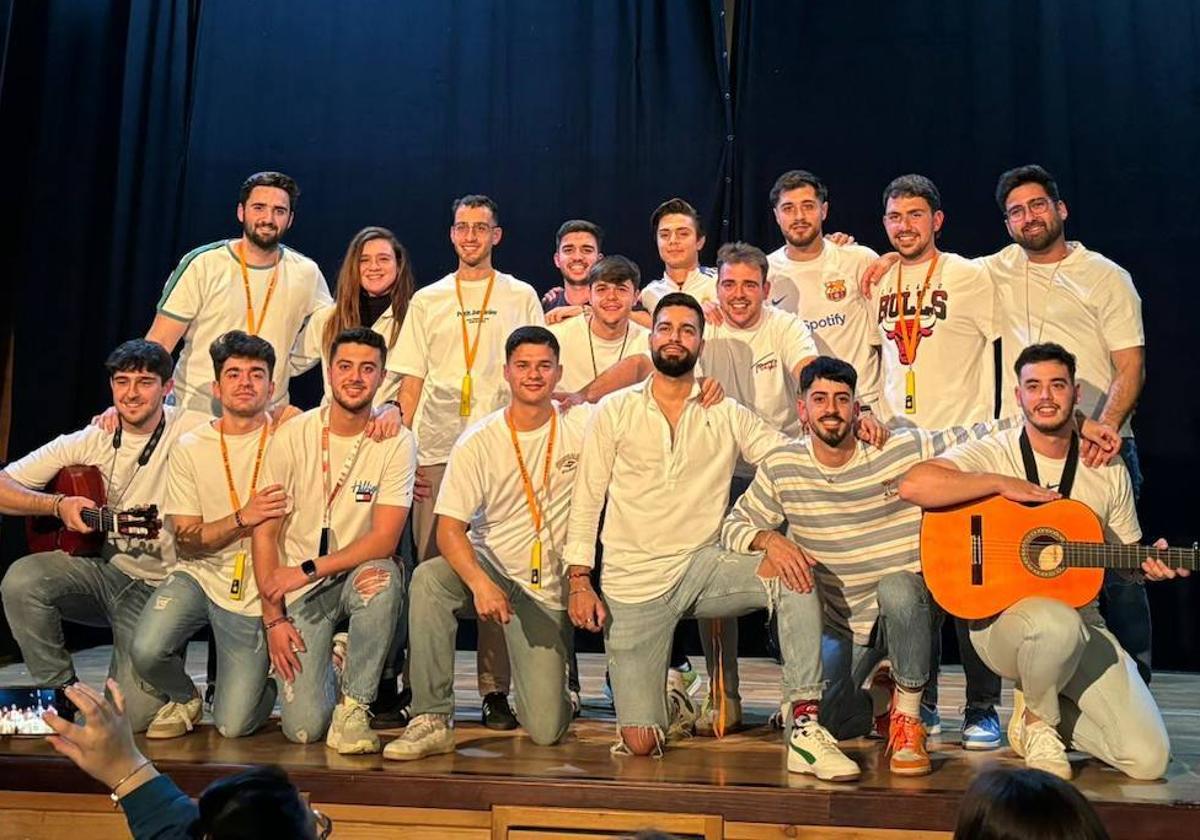 «Tenemos mucho que agradecer a todos aquellos murgueros que ya no salen y a los que hoy siguen con nosotros»