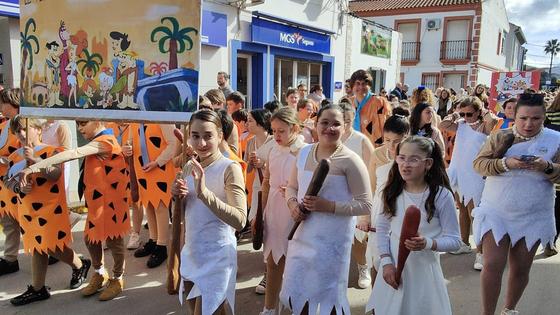 El carnaval escolar luce durante este viernes