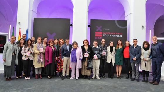 El Club Ciclista Diabla's Bike recoge su reconocimiento en los premios 'Nuestra Provincia por la Igualdad'