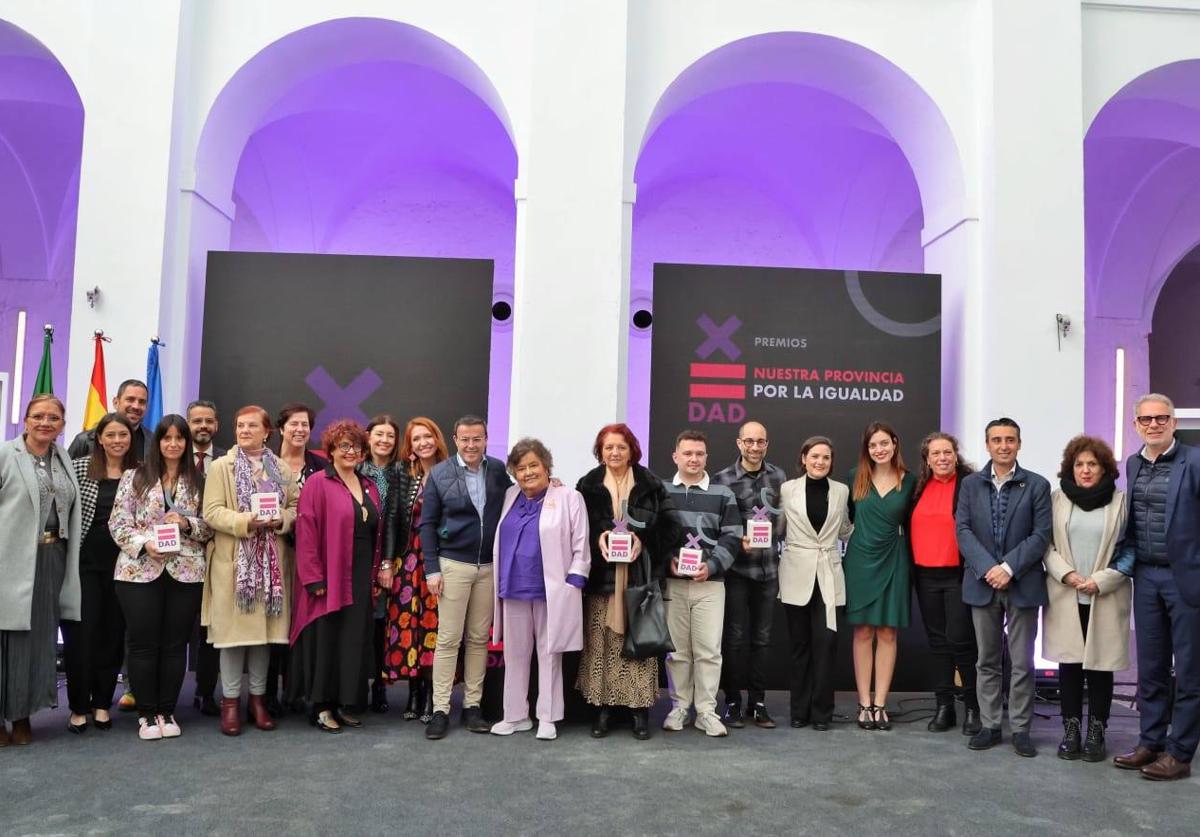 Foto con todos los premiados