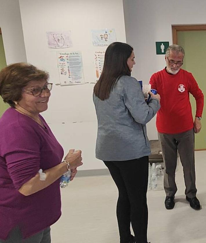 Imagen secundaria 2 - Algunas imágenes de las donaciones