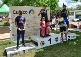 Pepe en el pódium después de finalizar tercero