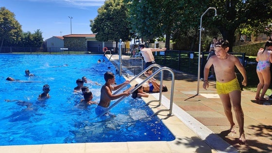 La piscina recibe menos visitas en sus primeras semanas que otros años