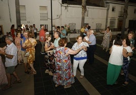 Noche de baile para los mayores