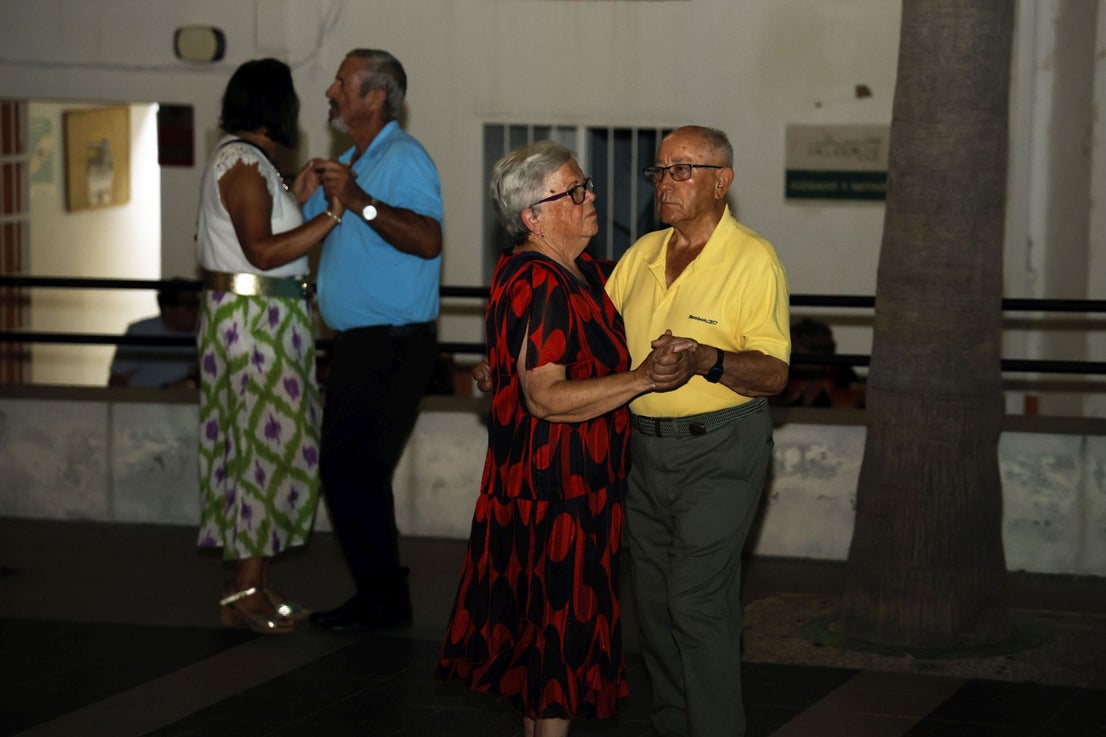 Baile de la Semana del Mayor