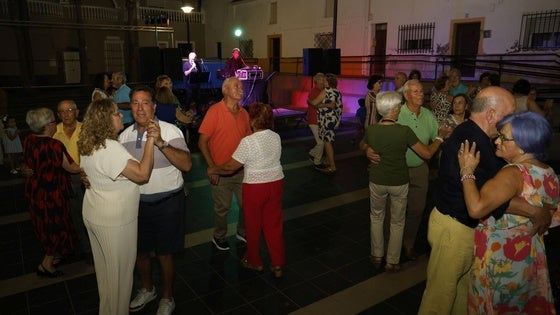 Baile de la Semana del Mayor