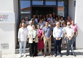 Asistentes a la inauguración del Centro de Bienestar Social e Igualdad