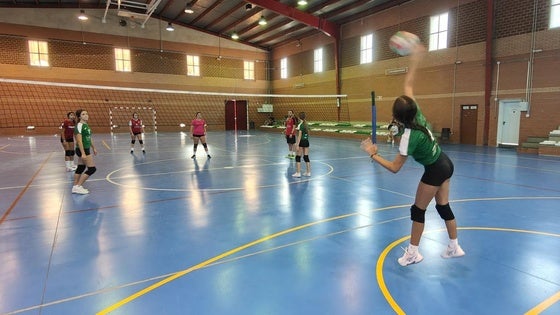 Finalizan los torneos de verano de voleibol