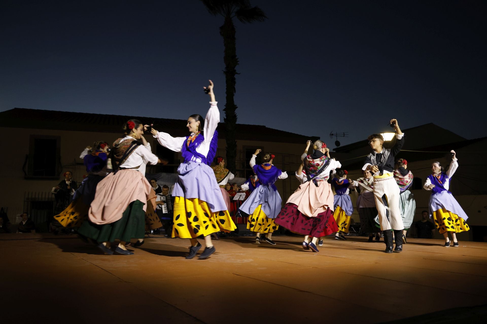 Festival Folklórico Los Pueblos del Mundo