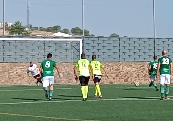 Gol de Javi Morales desde los once metros