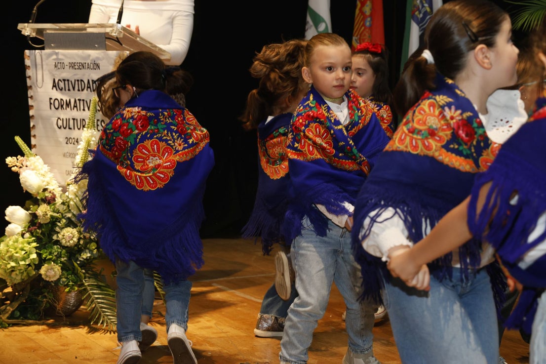Presentación de actividades formativas y culturales