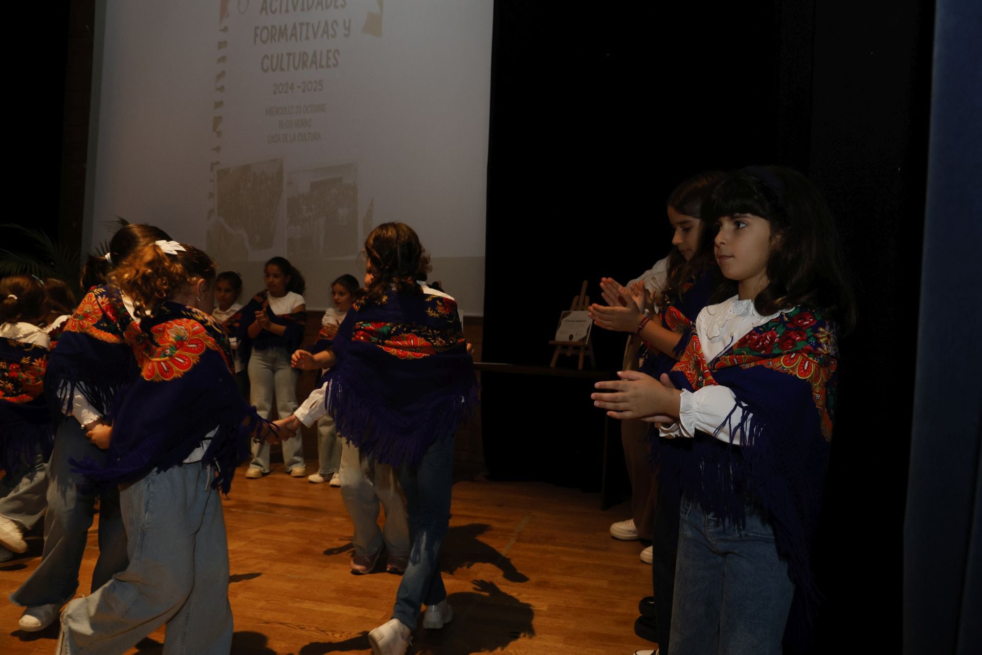 Presentación de actividades formativas y culturales